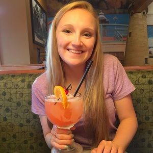 Meet your Posher, Abby